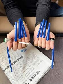 10件手工藍色10cm超長芭蕾形美甲片，假指甲與美甲用品。可重複使用，易於貼附與卸除。適合女性日常穿戴、派對、婚禮與節日。附膠水、指甲锉及其他美甲工具。手工穿戴式美甲 - 藍色 - 查看 3