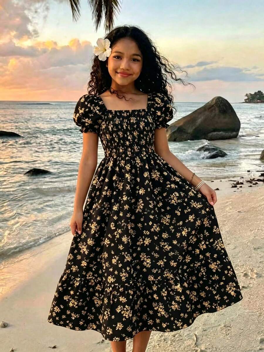 可爱碎花图案少女法式泡泡袖方领收腰连衣裙，适合夏季日常穿着、外出、旅行和度假。
