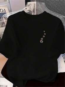 Modern Unisex Black T-Shirt With A Minimalist Style, Unique Print, Comfortable And Casual, Ideal For Everyday Wear. Available In Various Sizes And Colors.  Youth Clothing. - 黑色 - 查看 1