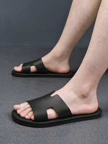 Sandalias deslizantes minimalistas para hombres, parte superior de piel de PU mate, plantilla acolchada suave, suela de EVA antideslizante, adecuadas para la playa, uso diario, interior y exterior casual y cómodo, disponibles en negro y marrón - Negro - Ver 5