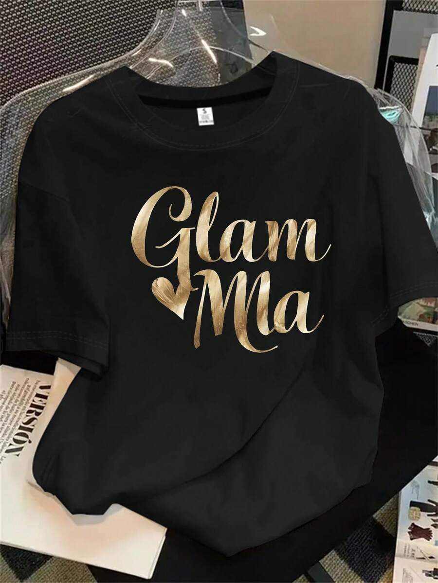 Camiseta de manga corta y cuello redondo para mujer con un estampado de palabras glamurosas en el fondo, apta para todas las estaciones. - Negro - Ver 1