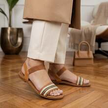 ALLEAN Flat Sandal With Elastic - 焦糖色/白色彈性纖維 - 查看 3