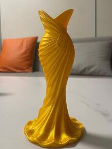 1個黑白配色3D列印裝飾花瓶，完美融合高端時尚與極簡家居美學。優雅設計適合插花，適用於餐桌、梳妝台及其他空間，將精緻風格與簡約家居裝飾相結合。 - 彩色 - 查看 7