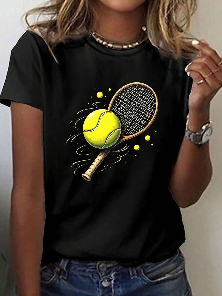 Camiseta casual de manga corta y cuello redondo con un diseño dinámico de raqueta y raqueta de tenis, perfecta para primavera y verano, diseñada para mujer - Negro - Ver 1