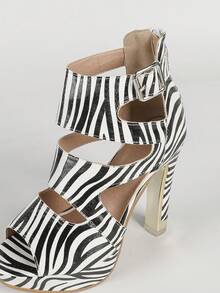 Sandal Wanita Model Peep-Toe Berongga Hitam dengan Hak Tebal dan Platform Hak Tinggi Serbaguna - Hitam dan Putih - View 9