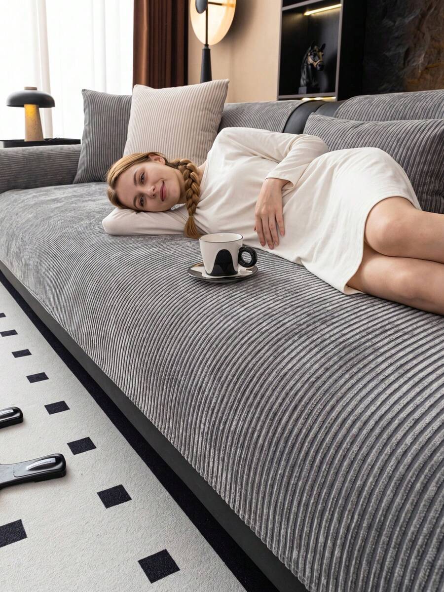 1pc All-Season Universal Sofa Cushion Cover, Modern Minimalist Non-Slip Sofa Seat Cover, Dust-Proof, Stain-Resistant, Machine Washable & Hand Washable Sofa Cover Cloth, Dark Gray, Fresh & Fashionable, Soft, Non-Fading, Non-Shedding, Bedroom Decor, Pet-Friendly Protective Cover, Adjustable Corner Sofa Cover Suitable For Bedroom, Office, Living Room Combination Furniture, L-Shaped Sofa And 1234-Seater Sofa