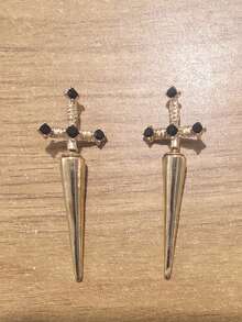 2件裝龐克中性黑色水晶劍形耳環，復古尖耳飾品，哥德式劍形吊墜耳環，適合萬聖節派對、Cosplay、舞台表演服裝搭配，送給朋友和家人的絕佳禮物 - 彩色 - 查看 12