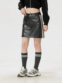 Adidas 女士人造革半身裙 SK 户外日常通勤半身裙 KE5034 - 黑色 - 查看 1