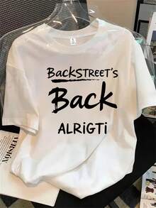 Camisa de mujer de manga corta y cuello redondo con un estampado artístico en la espalda que incluye palabras colocadas en la parte posterior, adecuada para todas las estaciones. - Blanco - Ver 1