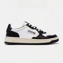 AU - Classic Grey And White Lace-Up Shoes Adorned With A Colorful Patchwork Design. Comfortable Skate Shoes, Designed For Couples, With A Contrasting Design In Bold Colors. - 貓熊 - 查看 4