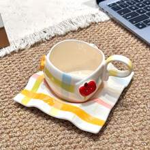 Macaron-farbiges asymmetrisches Tasse & Untertasse Set, Nachmittagstee Set, Latte Art Kaffeetasse, Milchbecher, Eisbecher, Frühstückstasse, Saftbecher, 3D geprägte Fruchtdekoration, geeignet für Zuhause, Schule, Büro, Restaurant und Café Nutzung, Feiertagsgeschenk, Geburtstagsgeschenk, Abschlussgeschenk - Verschiedenfarbig - Übersicht 6