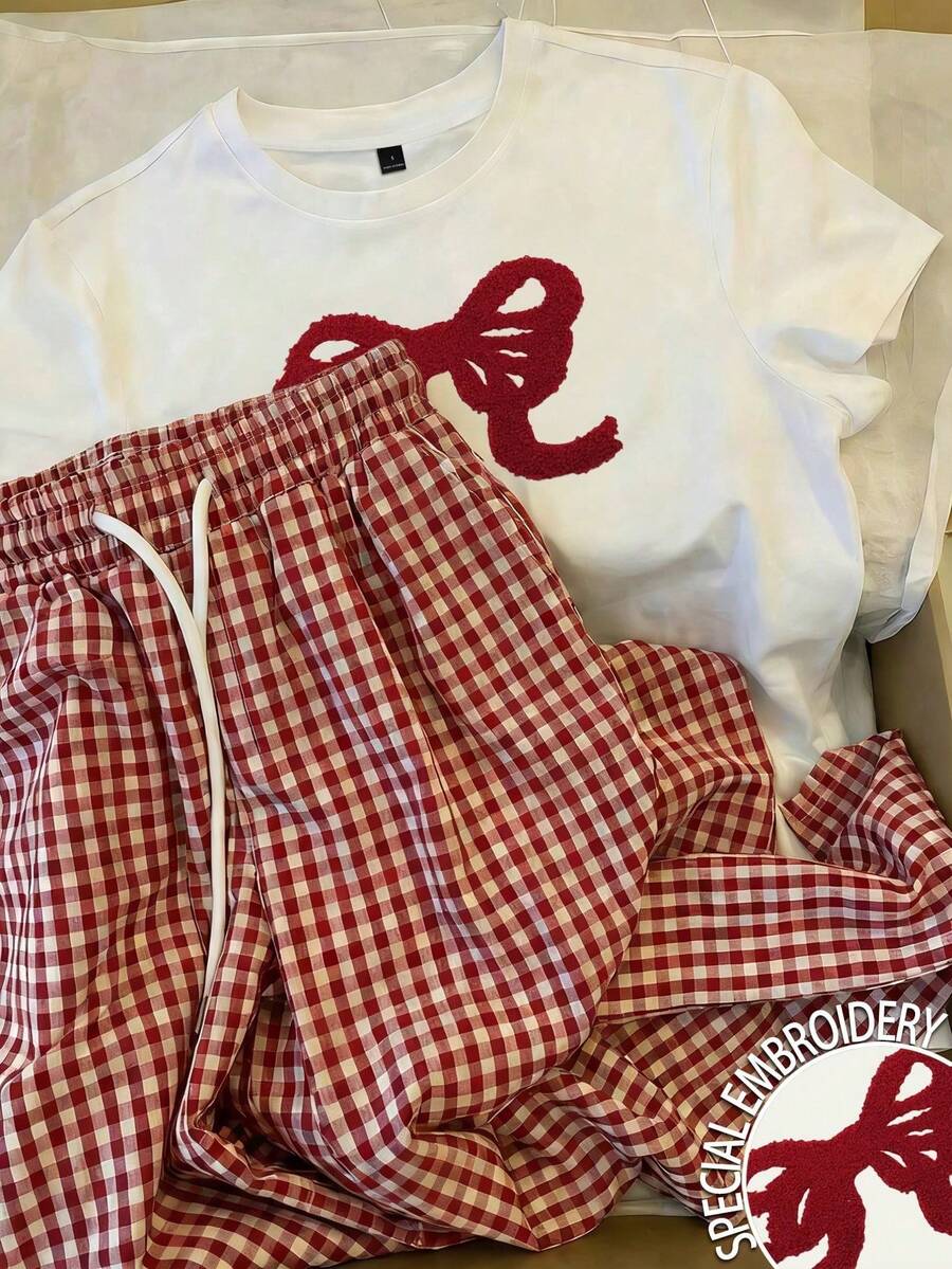 Resyla Set de 2 piezas con parte superior de manga corta con cuello redondo y estampado floral, y pantalones largos con cordón en la cintura y estampado de rayas para mujer - Rojo y blanco - Ver 1