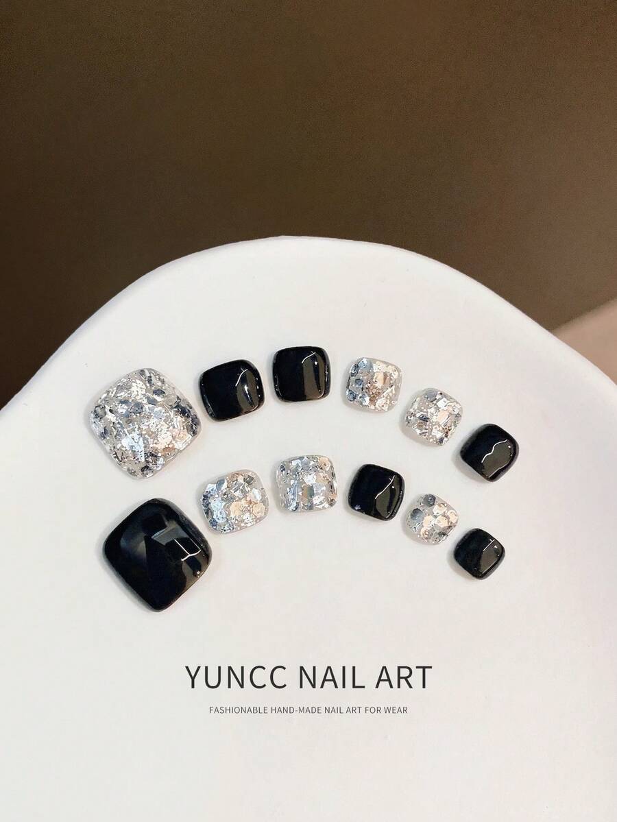 12pcs Handmade Press On Nails, Black & Silver Iridescent Glitter, Short Square Fake Nails For Women