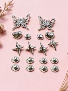 18pcs Shoe Charms, Heart Butterfly Punk Style, ABS Resin, Heart DIY Shoe Decoration, Suitable For Beach, Daily Wear, Slippers, Sandals, Sneakers And Other Footwear - Silver - View 4