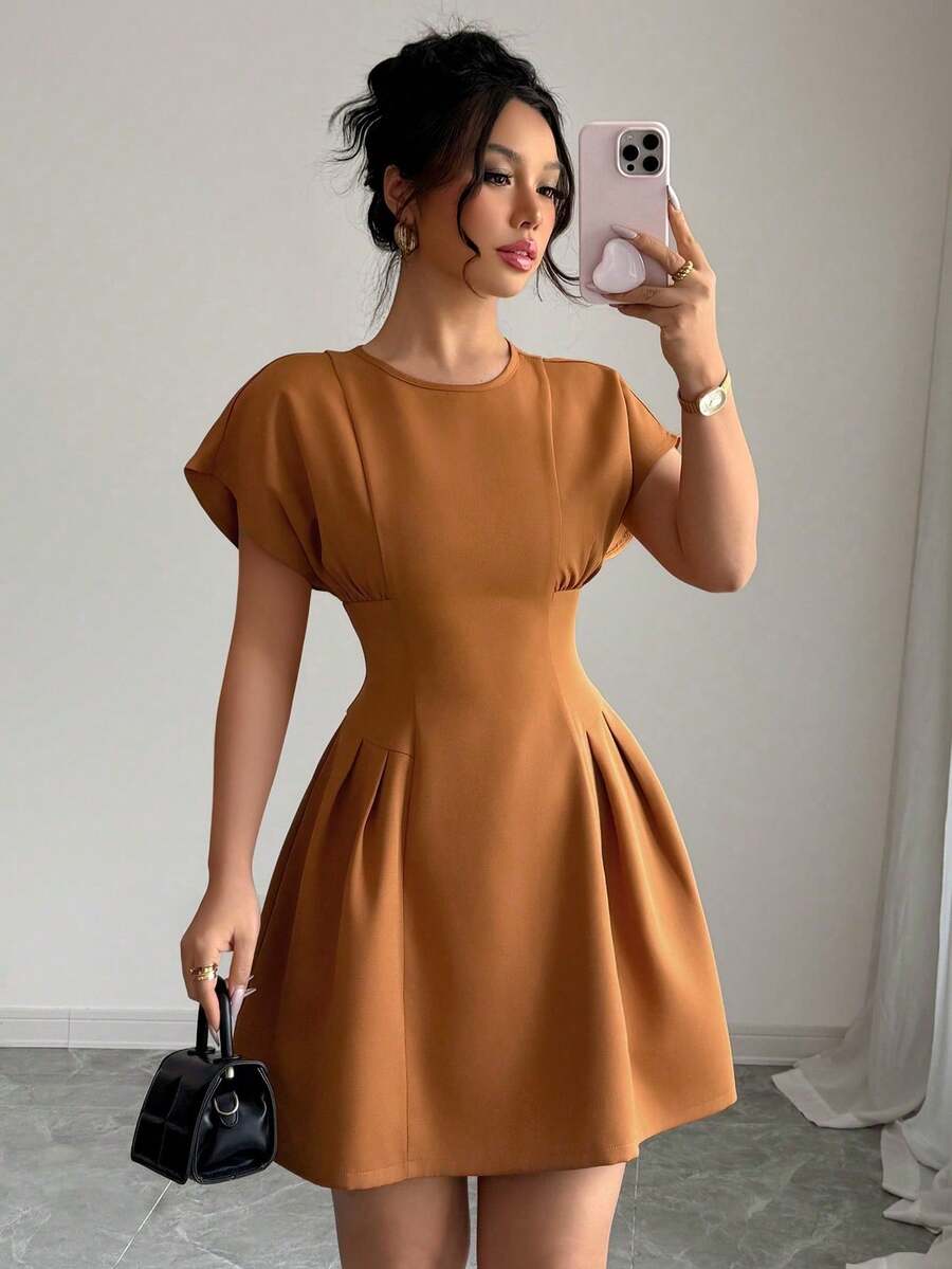 Vestido corto elegante de verano con cintura ceñida de unicolor para mujer - Óxido marrón - Ver 1