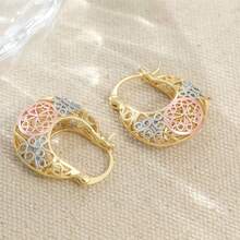 Classic Gold Hoop Earrings With Hollow Pattern; Exquisite Patterned Earrings; Fashionable Jewelry Gift, Suitable For Daily Casual And Vacation Wear. - Gold - View 2