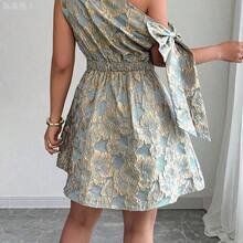 jianchaimaoyi02  Vestido mini asimétrico de hombro con cintura recogida, decoración de lazo y tela jacquard, elegante para fiesta/cita, primavera/verano - Verde - Ver 3