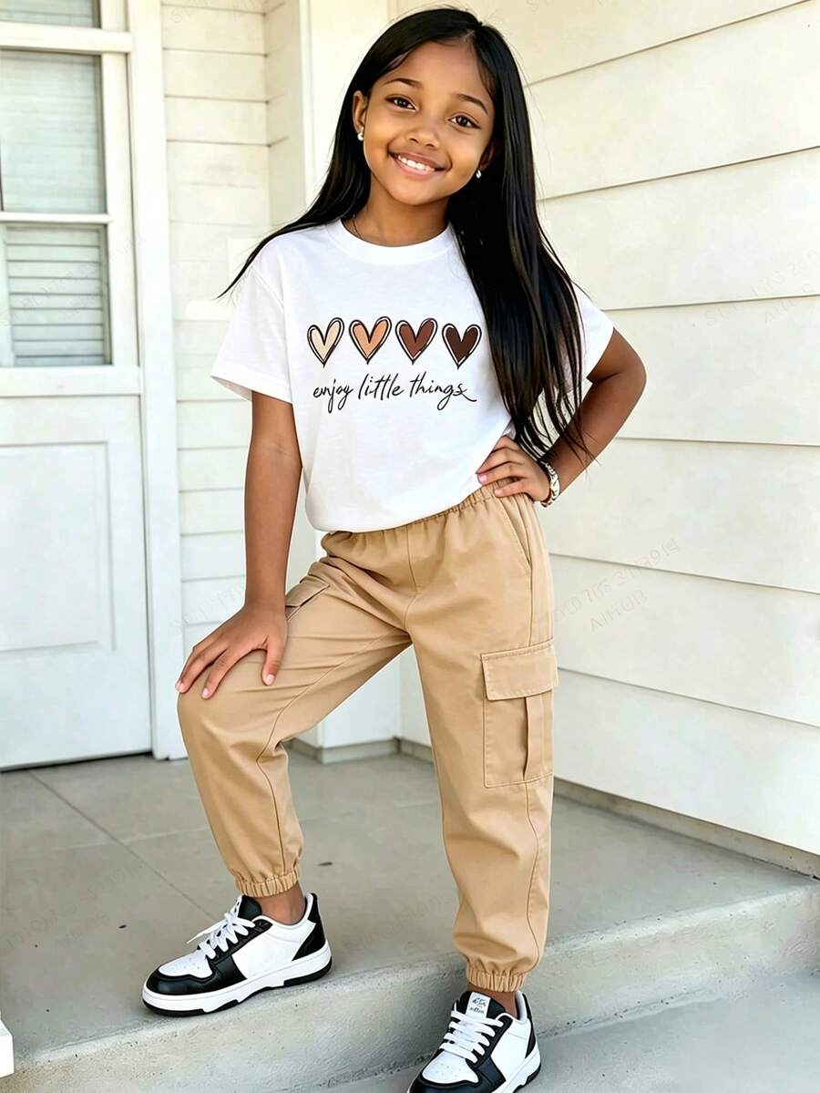 Young Girl Heart Pattern Print Short Sleeve T-Shirt And Cargo Pants Set - Khaki - View 1