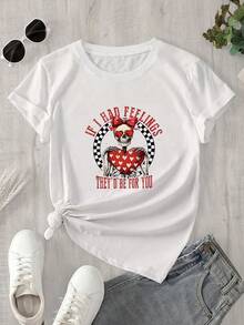 Top de mujer de manga corta y cuello redondo con estampado en forma de corazón que lleva la frase "Te odio", apto para todas las estaciones. - Blanco - Ver 1