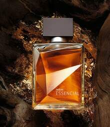 Perfume Essencial Natura Masculino Tradicional 100ml - Amadeirado e Terroso - Visão 2
