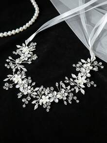 1 tiara de luxo com strass e estampa floral, com véu transparente, ideal para damas de honra, noivas, ensaios fotográficos e eventos de gala. - Prata - Ver 8