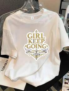 Las camisetas de manga corta con cuello redondo para mujer siguen luciendo estampados con logotipos y son adecuadas para todas las estaciones. - Blanco - View 1