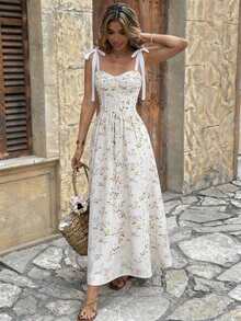 This Elegant Midi Dress Features A Romantic Floral Print, A Halter Neckline With A Bow, A Sweetheart Neckline, A Fitted Waist, And A Full Skirt. Perfect For Spring, Summer, Vacations, And Special Occasions. - 白色 - 查看 2