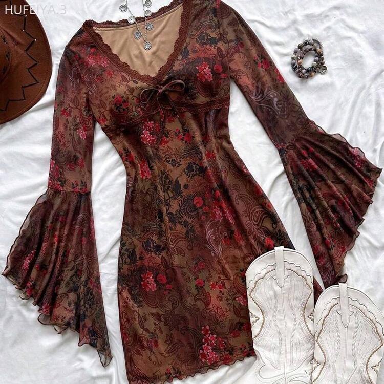 Yunuo Menswear  Vestido corto de mujer con cuello en V, estampado floral retro, manga larga, bajo asimétrico y detalle de volantes, de tejido de malla de punto - Morado - Añade 2