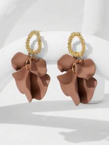 1 Pair Minimalist Fashion Petal Earrings - Coffee Brown - View 2
