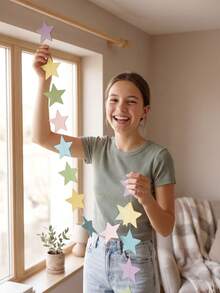 1/3/5 chiếc đồ trang trí treo hình ngôi sao xoay, cờ giấy và biểu ngữ, thích hợp cho các bữa tiệc disco, đám cưới, sinh nhật và nhiều dịp khác - Quà tặng độc đáo cho thanh thiếu niên và người lớn - Đồ dùng và trang trí tiệc cho sinh nhật neon, đám cưới, chủ đề rock, disco, tựu trường và Ngày Valentine. - Dây trang trí tiệc - Xem 4