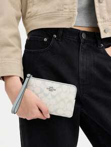 Coach Corner Zip 15/16 Monogram Wristlet Zip Short Wallet with Heart Charm Women's Wrist Strap Card Phone Purse - 白色 - 查看 2