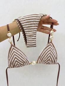 Bikinx Biquíni feminino com decote halter, tecido texturado com blocos de cores e riscas, decorado com detalhes de missangas e atado lateral, adequado para férias de verão na praia - Multicolorido - Ver 5