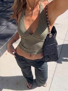 DOUCIU Áo tank top cổ yếm chấm bi cho hot girl, gợi cảm, ôm sát, mặc hằng ngày, phong cách casual, đi biển, du lịch - màu xanh lá - Xem 3