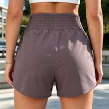 Women Shorts - 棕色 - 查看 2