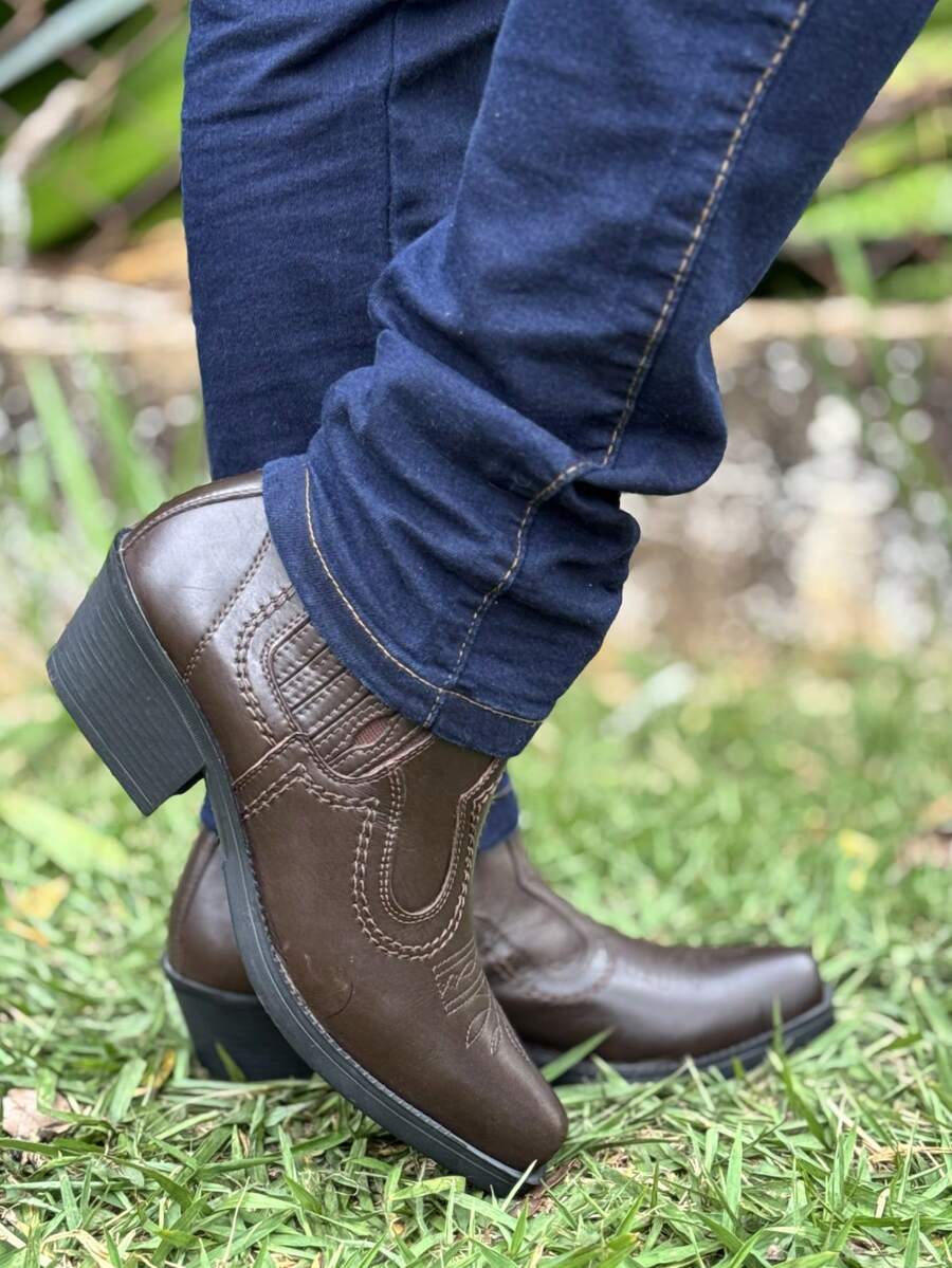 Men's Country Boot With High Heel, Leather, Short Shaft, Rodeo Style - Coffee - View 1