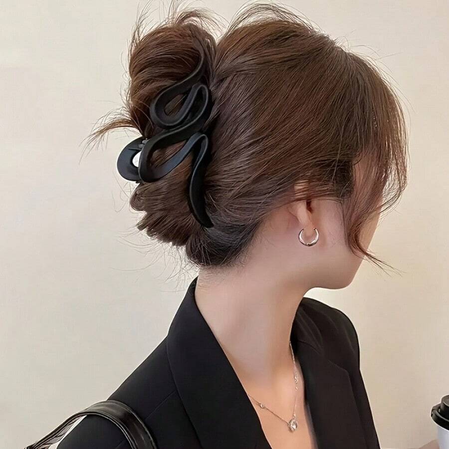 1pc 1pc Black Large Matte Wavy Hair Clip, Women's Style - Vintage Y2K Style, Solid Color Hair Claw - Easy To Style And Tie Hair - Multicolor - View 1