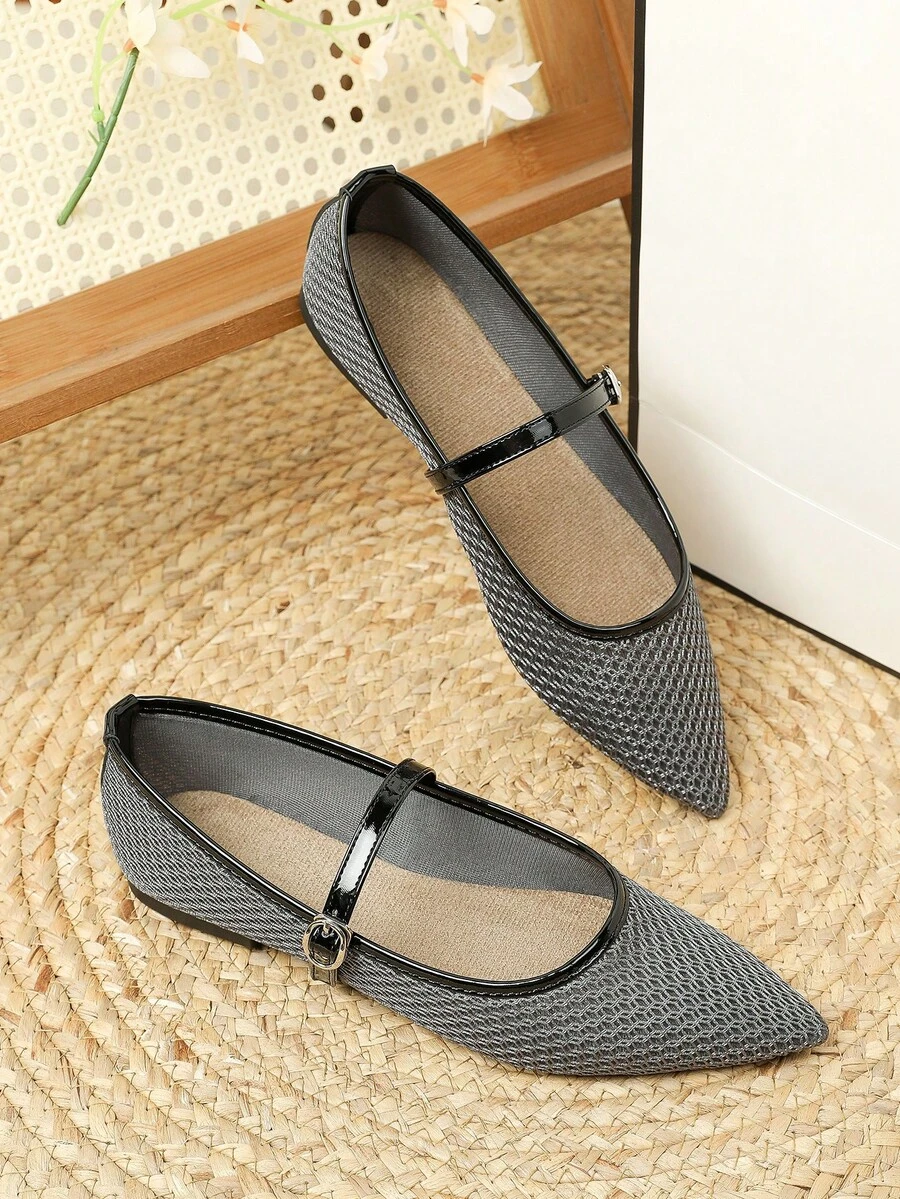 Fashionable Versatile Pointed Toe Flat Shoes Low-Cut Women's Shoes - Black - View 1