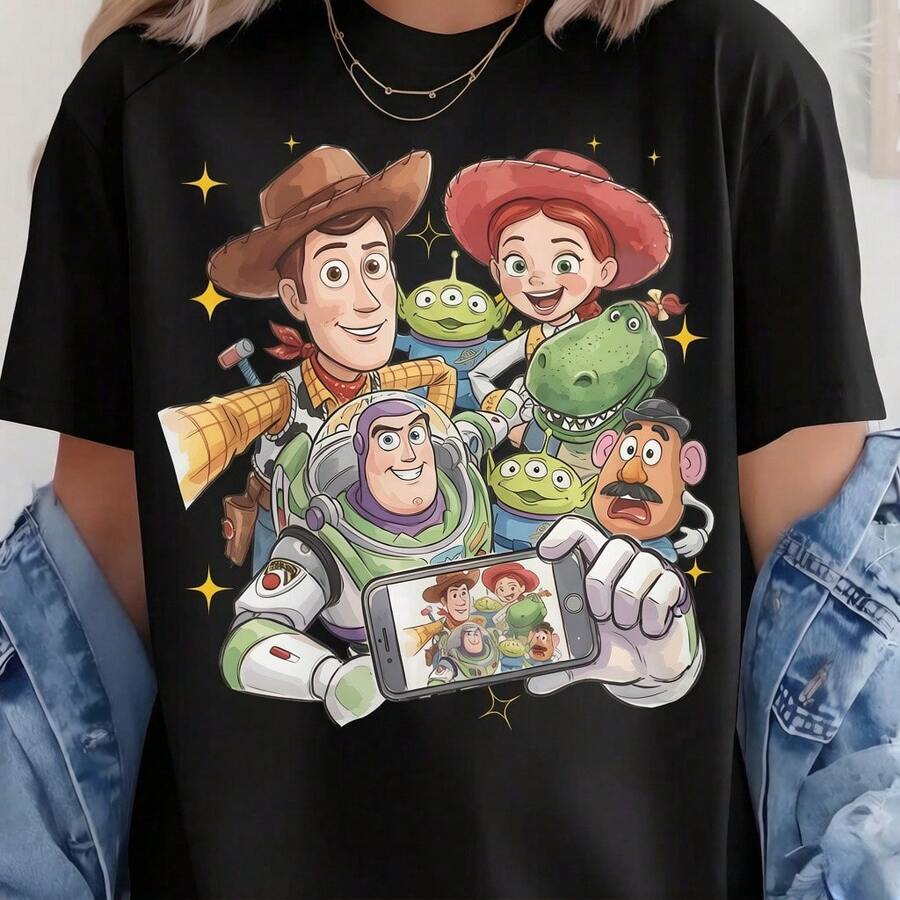 Unisex Disney Baumwoll-T-Shirt With "Toy Story" Selfie-Print, Alle Charaktere Beim Gemeinsamen Foto Im Fröhlichen Cartoon-Design - 黑色 - 查看 1
