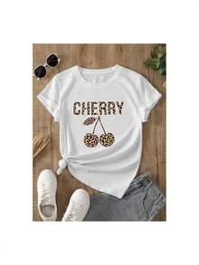 Floral Print With Hearts, Cherries, And Letters. Simple, Casual Knit Fabric With A Sporty Style, Ideal For Everyday Wear And A Valentine's Day Date. 1 Pc, 180g Pure Heavy, 95% Polyester 5% Spandex - 白色 - 查看 2