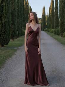 Elegant Sleeveless Deep V-Neck Long Bridesmaid Dress, Backless Zipper Design, Woven Fabric With Slight Stretch Wedding Spring - Brown Purple - View 5