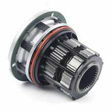 Front Automatic Locking Hub For  F-250/350/450/550 Super Duty 2005-2010 - Default - View 3