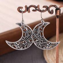 Vintage Moon Pendant Earrings, Hollowed-Out Scrollwork Craftsmanship, Feminine Accessory, Versatile Vacation Gift Jewelry - Silver - View 5