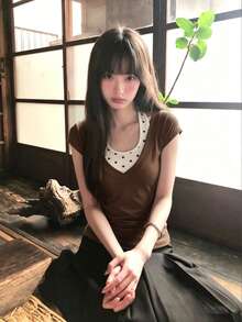 韓系辣妹V領短袖黑色女款夏季新款修身顯瘦時尚高級感優雅上衣 - 咖啡棕 - 查看 2