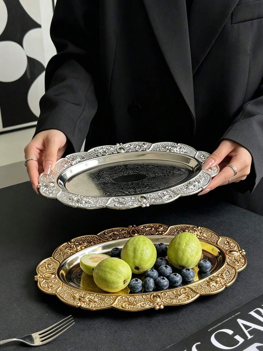 1pc French Vintage Relief Gold & Silver Rimmed Tray, Luxury Metal Jewelry Dish, Desktop Fragrance & Cosmetic Organizer, European Carved Metal Oval Tray, Vintage Relief Gold Rimmed Display Plate, Luxury Style Relief Pattern Metal Dish, Gold & Silver Contrast Design, Desktop Aromatherapy Jewelry & Afternoon Tea Tray - Multicolor - View 1