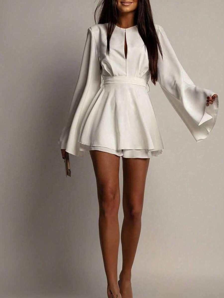 Elegant Short Dress With Open Back And Defined Waist - White - View 1