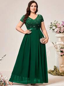 Plus Size - Women's Plus Size Lace Dress With Open Back And Fitted Waist - Army Green - View 9