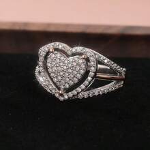 Anillo de mujer con forma de corazón, elegante y lujoso, con circonita cúbica brillante, perfecto para joyería de compromiso y regalo ideal para vacaciones - Plateado - Ver 4