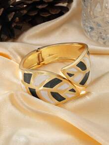 1PC Vintage Opulent FreeForm Zinc Alloy Gold-Plated Enamel Multi-ColorWide Flat Chunky Statement Cuff BraceletNew Year Christmas Dairy Party Clubwear - Bracelet - View 14