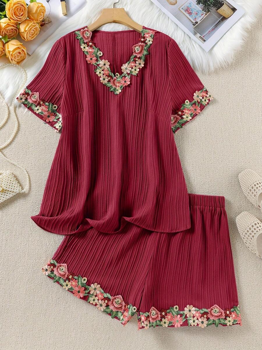 Plus Size Floral Embroidered Short Sleeve Set With Elastic Waist, Color Block Print And Embroidered Shorts - Dark Red-a - View 1