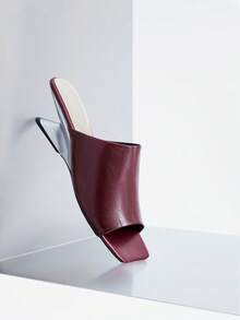 Rollcall Sandal Hak Tinggi Tanpa Tali dengan Ujung Terbuka Warna Merah Anggur untuk Wanita, Sandal Selop Kasual Serbaguna Tanpa Bagian Belakang - Burgundy - View 1